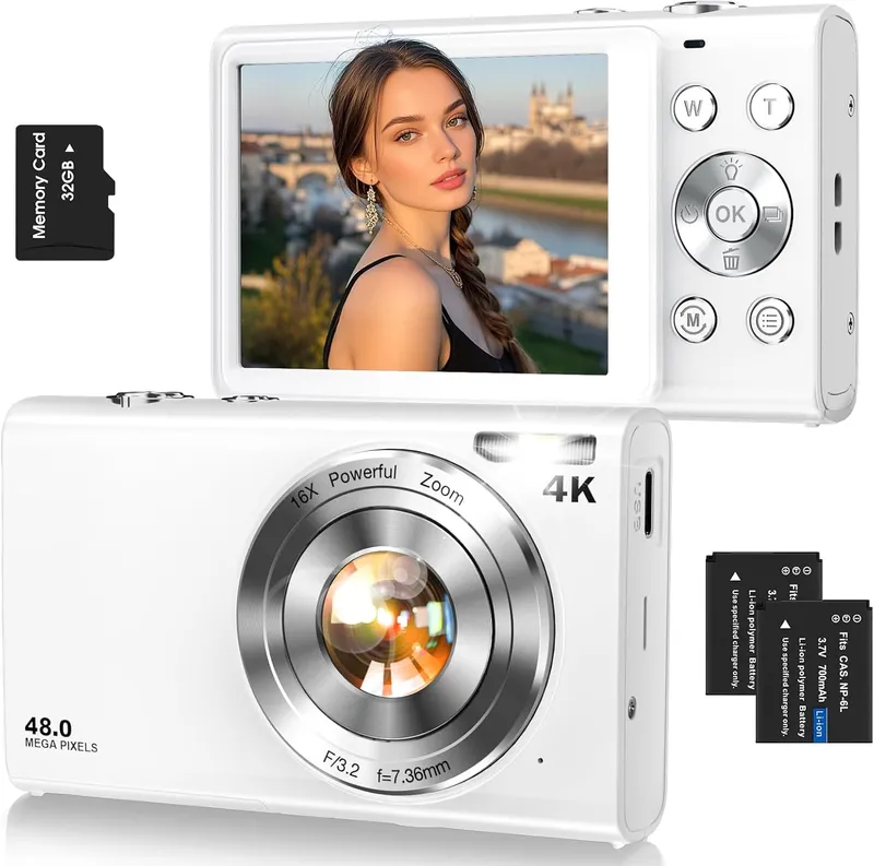 Lecnippy Autofocus 4K Vlogging Camera for Photography with 32GB Card